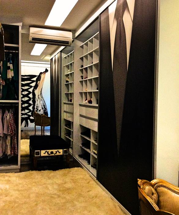 Obra 1 Closet, STUDIO AGUIAR E DINIS STUDIO AGUIAR E DINIS Modern dressing room