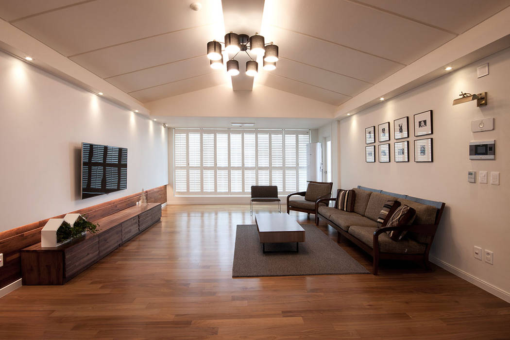 전주인테리어 서신동 대림 이편한세상 아파트 인테리어, 디자인투플라이 디자인투플라이 Classic style living room