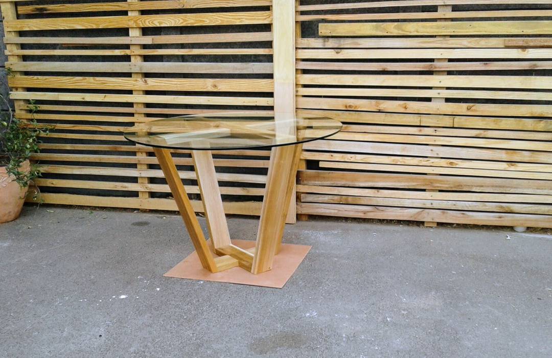 Custom Round Glass Coffee Table with X Base, Eco Furniture Design Eco Furniture Design Yemek Odası Cam Masalar