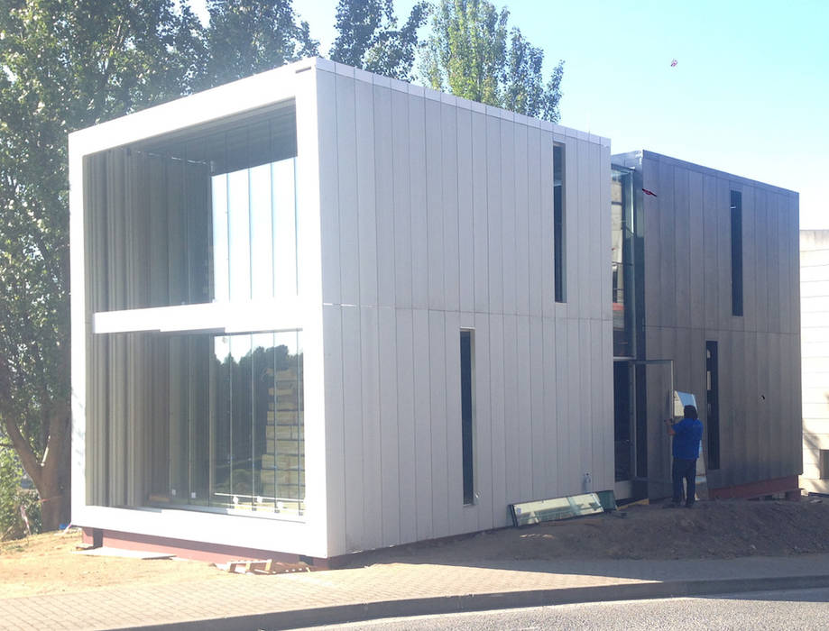 A Coruña, Proyectopia Proyectopia Prefabricated home Aluminium/Zinc