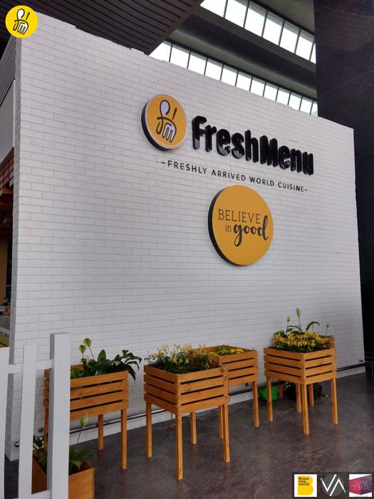 FreshMenu Restaurant in Bangalore International Airport, Renovatio Interio Renovatio Interio Espaços comerciais Madeira Efeito de madeira Aeroportos