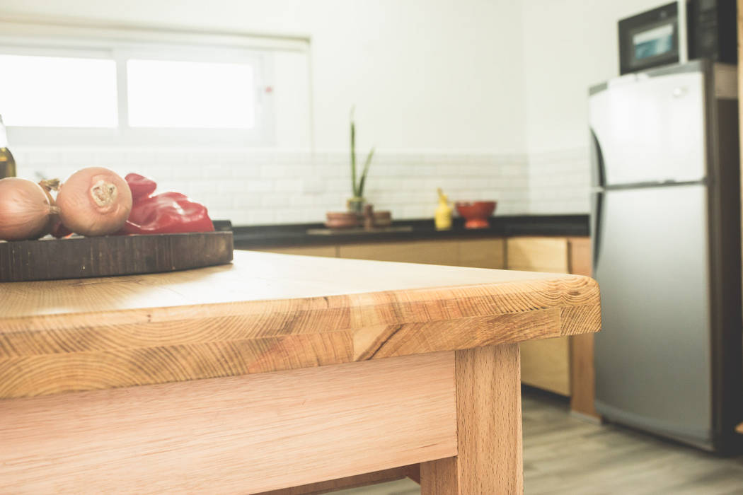 PROYECTO - Santa Rosa - Cocina, Mon Estudio Mon Estudio Éléments de cuisine Bois massif Multicolore