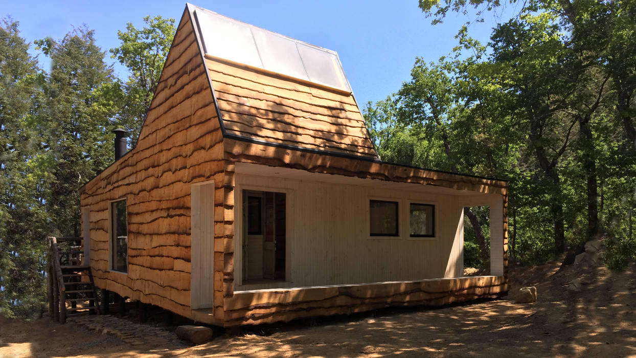 Cabaña de las Chimeneas de Luz, 2712 / asociados 2712 / asociados Cabañas Madera Acabado en madera cabaña,bosque,lucarna,corredor,acceso,casa de madera,el buchen