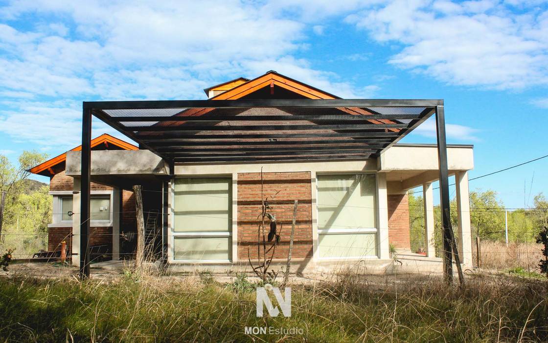 PROYECTO - Santa Rosa - Pérgola, Mon Estudio Mon Estudio Roof terrace Metal