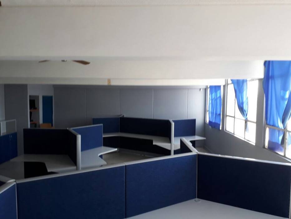 ​Liceo Comercial Puente Alto, Crea Oficinas Ltda Crea Oficinas Ltda Commercial spaces Conference Centres