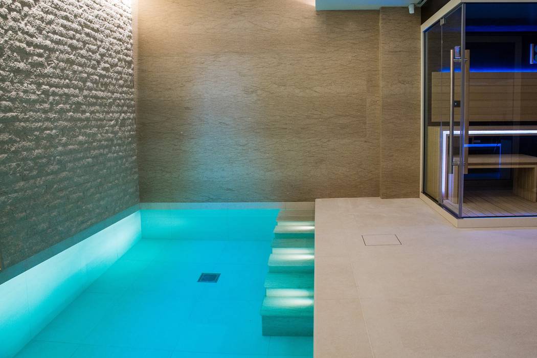 Luxury Family Pool London Swimming Pool Company 수영용 연못 luxury pool,swimming pool