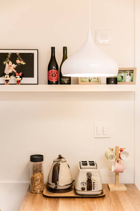 따뜻한 감성의 무지 인테리어, 봄디자인 봄디자인 Minimalist dining room