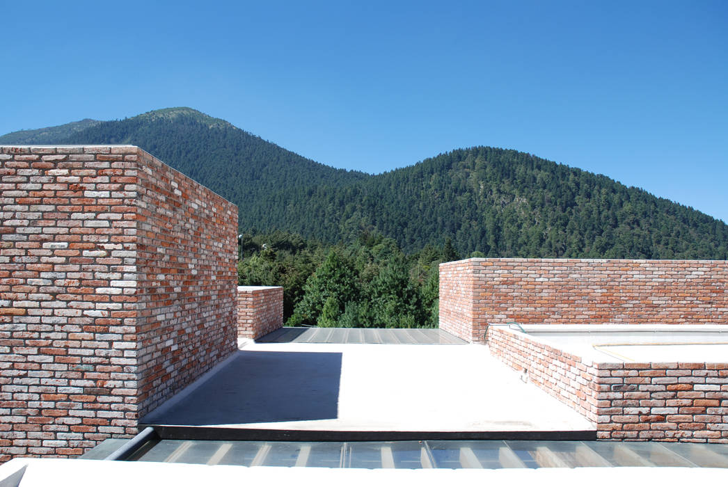 Casa Ajusco, AWA arquitectos AWA arquitectos Dach płaski Cegły