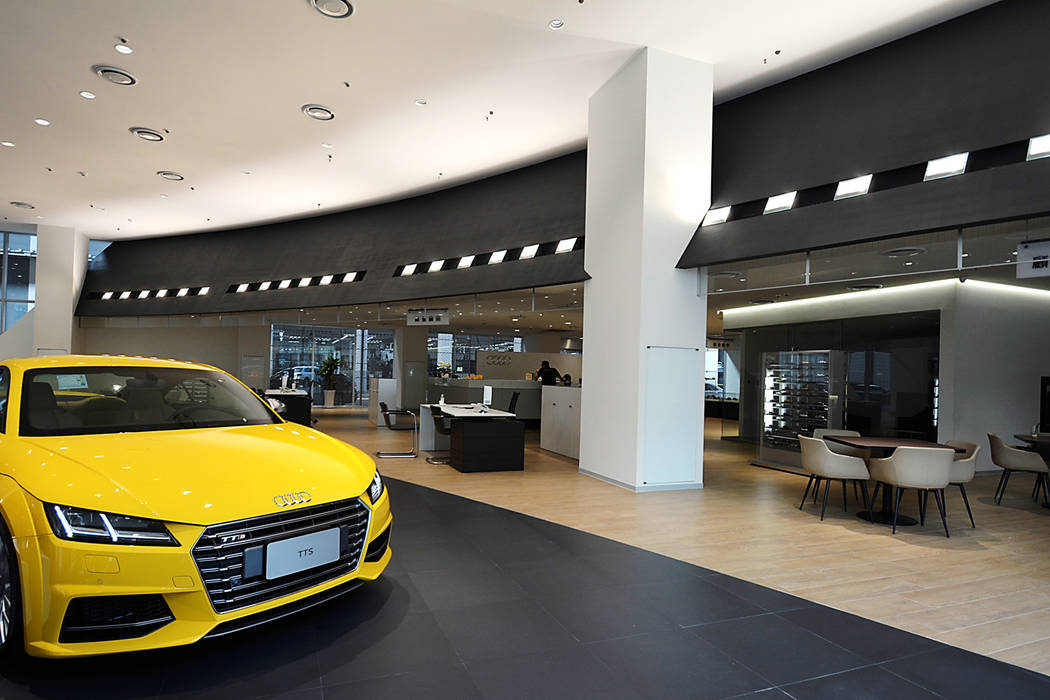 Audi - 內湖 G.T. DESIGN 大楨室內裝修有限公司 Commercial spaces Car Dealerships