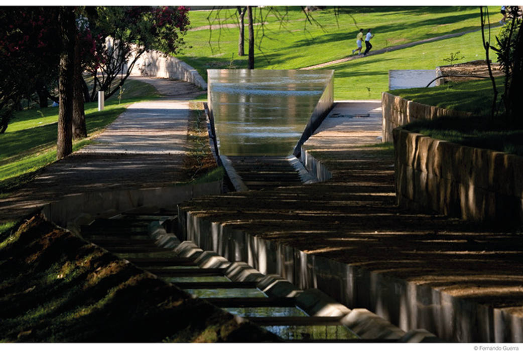 Jardim da Corredoura, Portalegre, Portugal Jardins mediterrânicos por Margem Arquitectura Paisagista Lda Mediterrânico