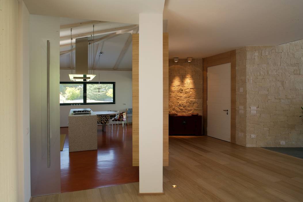 Villa P, Studio Marastoni Studio Marastoni 現代廚房設計點子、靈感&圖片