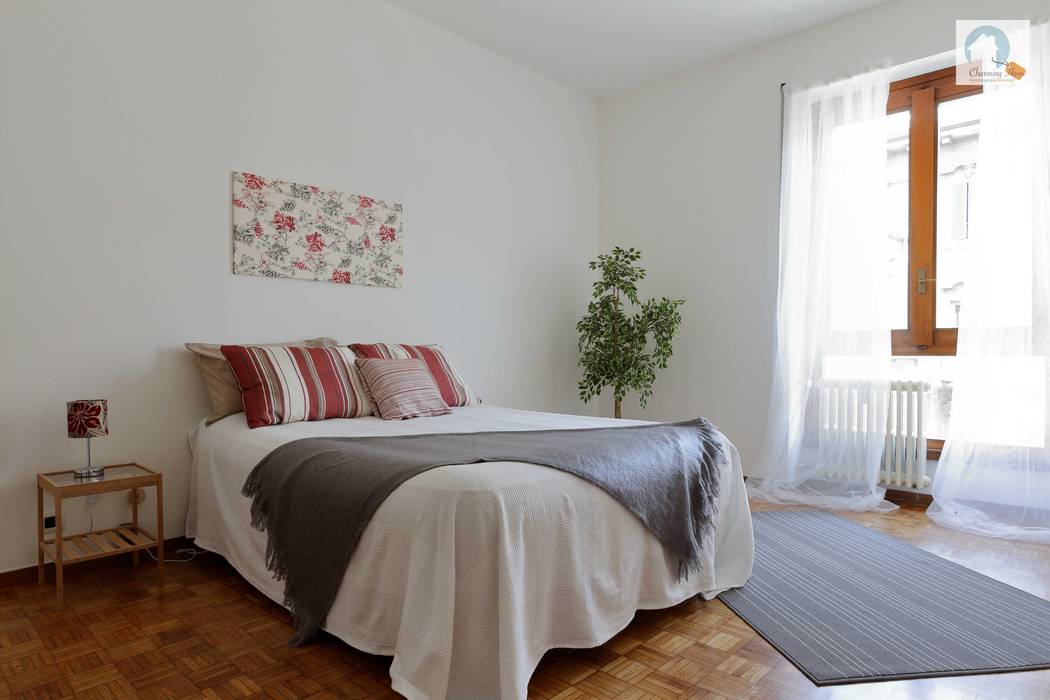 Monza, trilocale, Charming Home Charming Home Chambre moderne