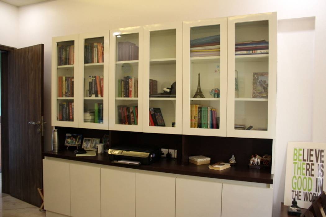 3BHK INTERIORS, Finch Architects Finch Architects ห้องทำงาน/อ่านหนังสือ