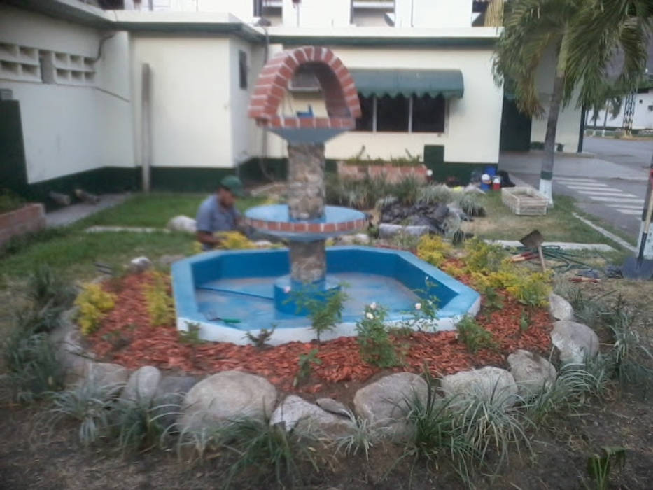 homify Jardines de piedras Piedra