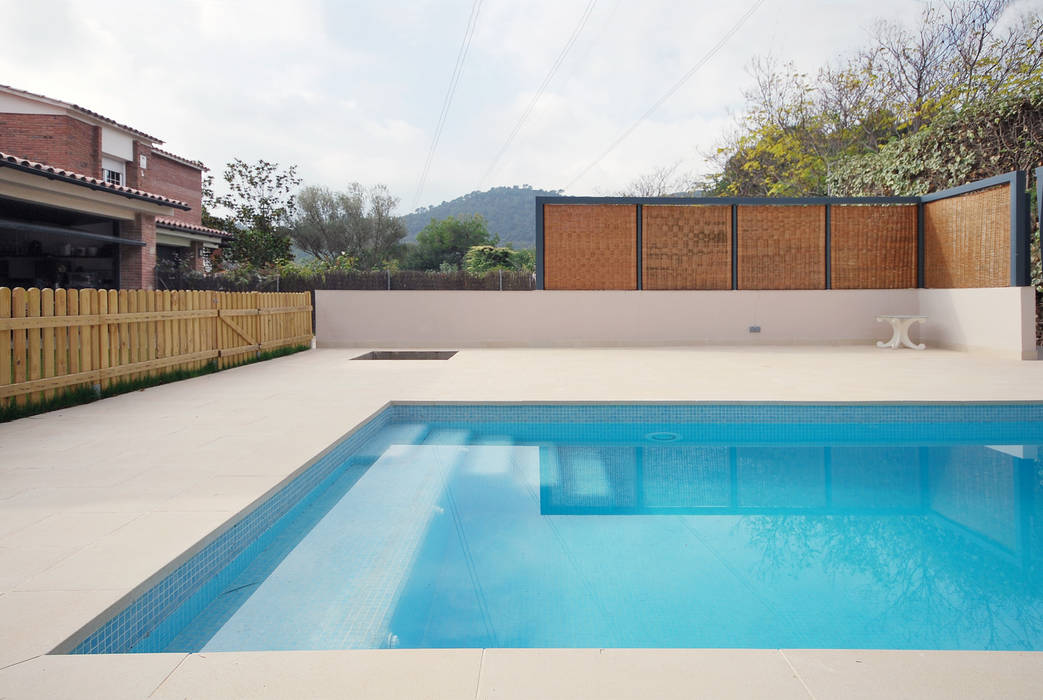 homify Piscinas de jardim