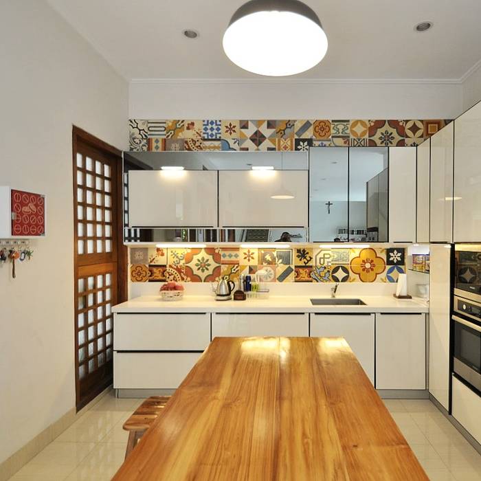 Rumah, studio, galeri, dapur, Gursiji studio & galeri Gursiji studio & galeri Kitchen units Tiles