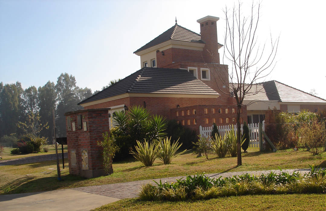 Casa BN, Estudio D3B Arquitectos Estudio D3B Arquitectos Chalets Ladrillos