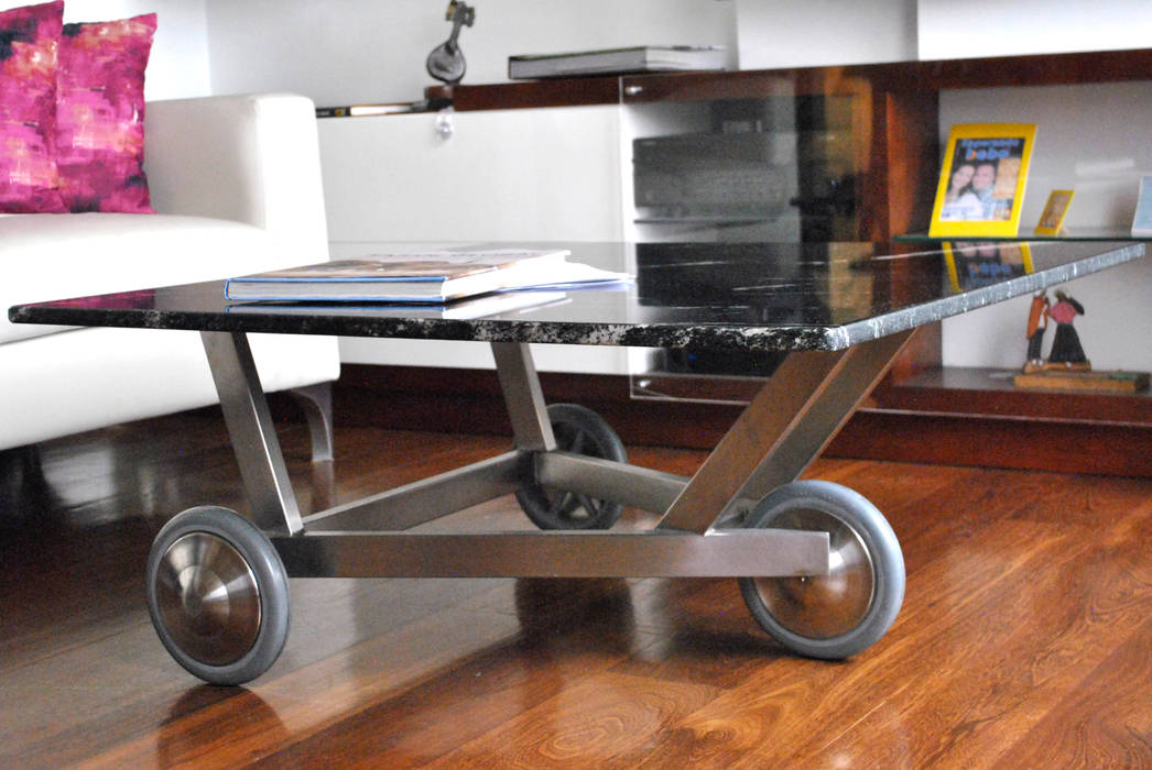 mesa triciclo in Design & Craft Salas de estilo industrial Mármol table,coffe,marble,stone,stainlesssteel,Mesas de centro y auxiliares
