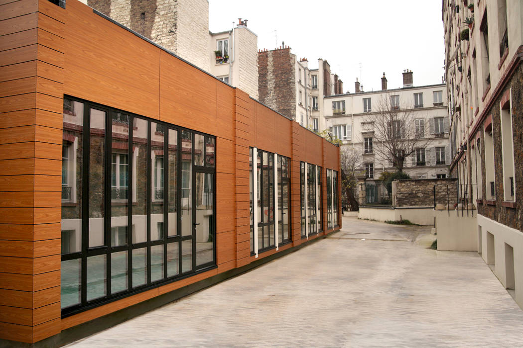 homify Maisons préfabriquées Bois d'ingénierie Transparent Maison Préfabriquée,Maison en bois,Bois,extérieur en bois,murs de panneaux de bois,bardage en bois,EC-Bois