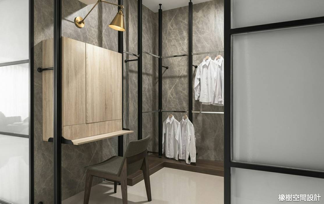 高雄 李宅, 橡樹設計Oak Design 橡樹設計Oak Design Minimalist dressing room
