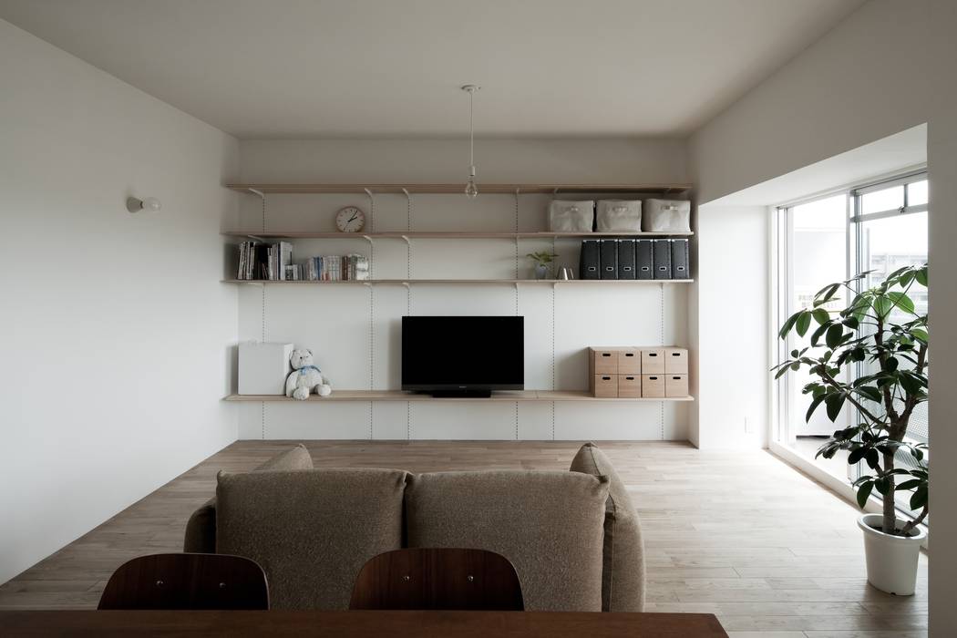 Hikizan Flat YYAA 山本嘉寛建築設計事務所 Living room لکڑی Wood effect