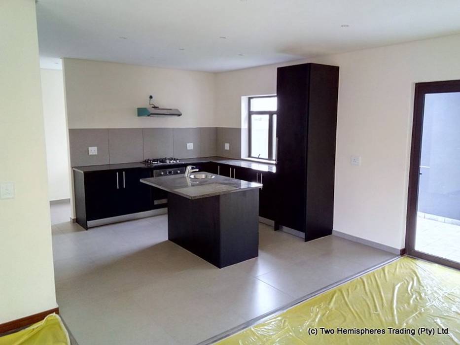 Midrand site 4 modern kitchen by drake williams decor ...