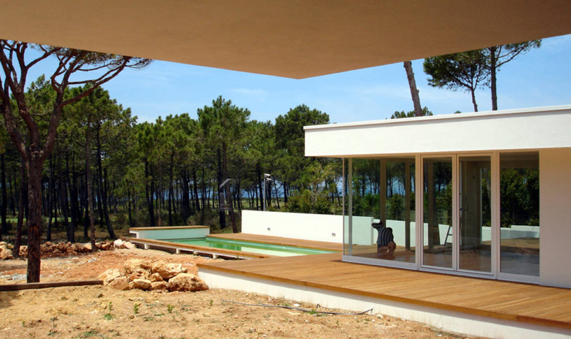 Casa 7 Qtª da Marinha - Cascais – Habitação unifamiliar, Triplinfinito arquitetura, design e vídeo Lda Triplinfinito arquitetura, design e vídeo Lda Modern houses