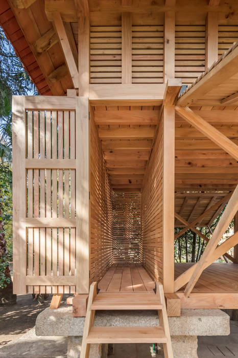 The Dovecote-Granary, Tiago do Vale Arquitectos Tiago do Vale Arquitectos Floors