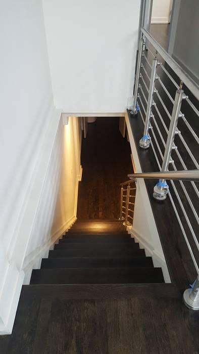 Maple Wood - Water Pop Ebony color, Shine Star Flooring Shine Star Flooring Stairs