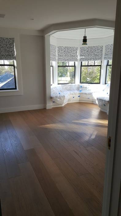 Pre-finished White Oak, Shine Star Flooring Shine Star Flooring ห้องสันทนาการ