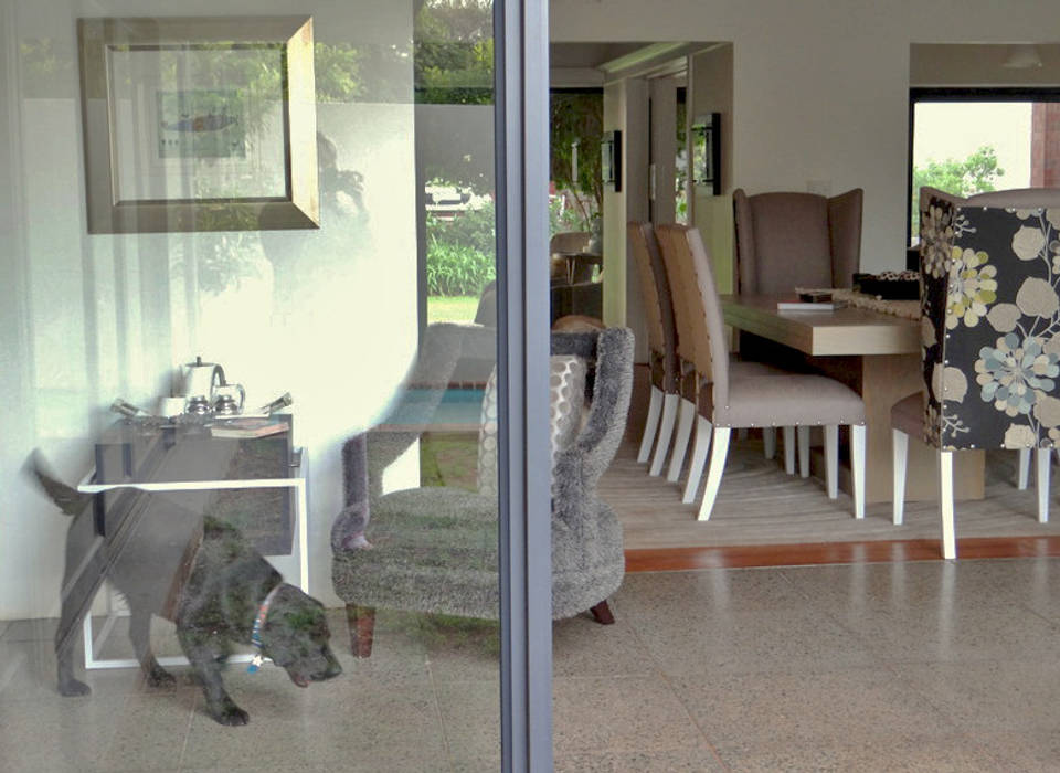 House Parkview, Simply Living Online Simply Living Online Modern Dining Room Concrete