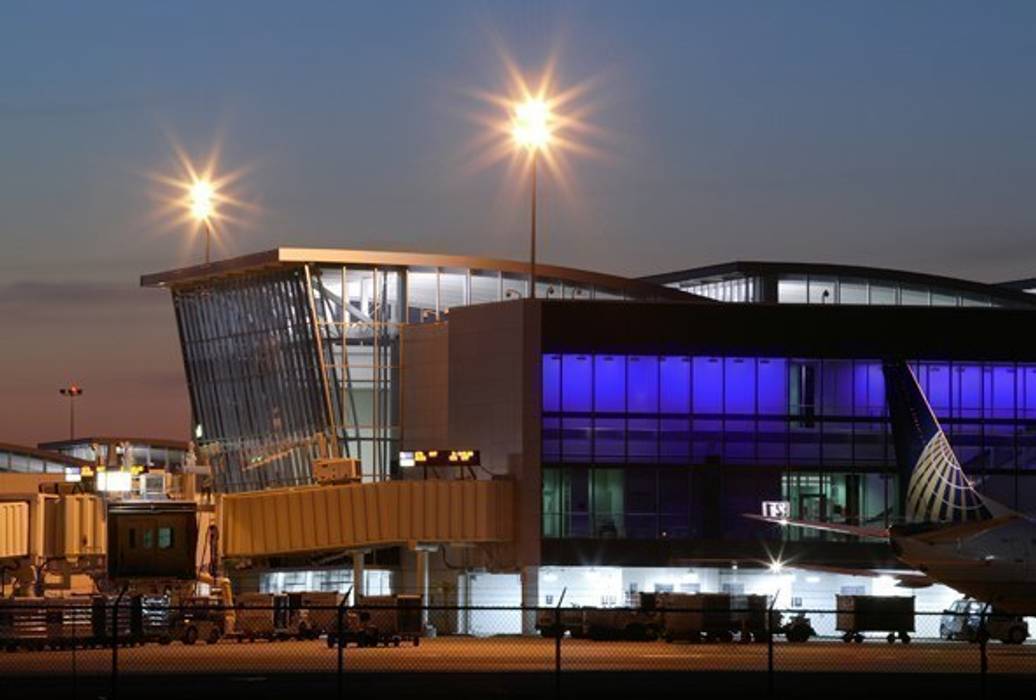 Bush Intercontinental Airport - Terminal E, Sevita +studio Sevita +studio Espaços comerciais Aeroportos