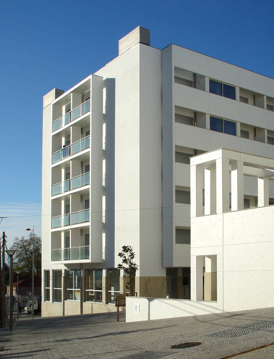 Edifícios de apartamentos e lojas - Vista do arruamento José Melo Ferreira, Arquitecto Habitações multifamiliares Betão condomínio, habitação, comércio, serviços, lojas, gaia