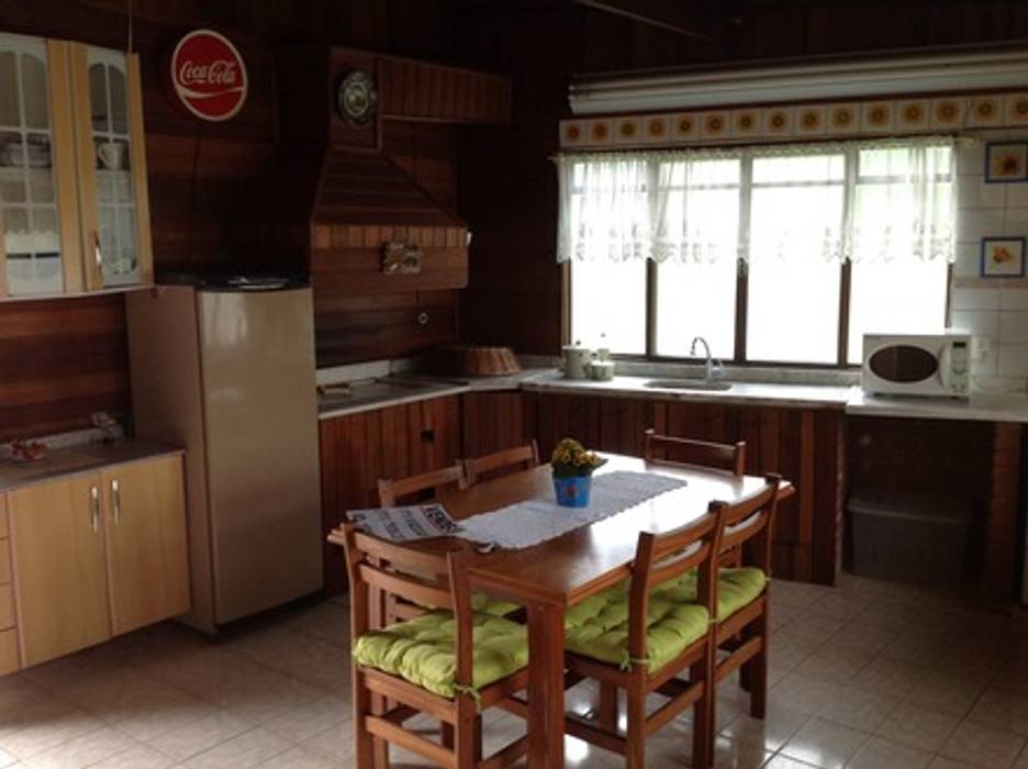Casa de veraneio fazenda camping paineiras-Itú SP., STUDIO ROCHA DESIGN DE INTERIORES STUDIO ROCHA DESIGN DE INTERIORES Muebles de cocinas