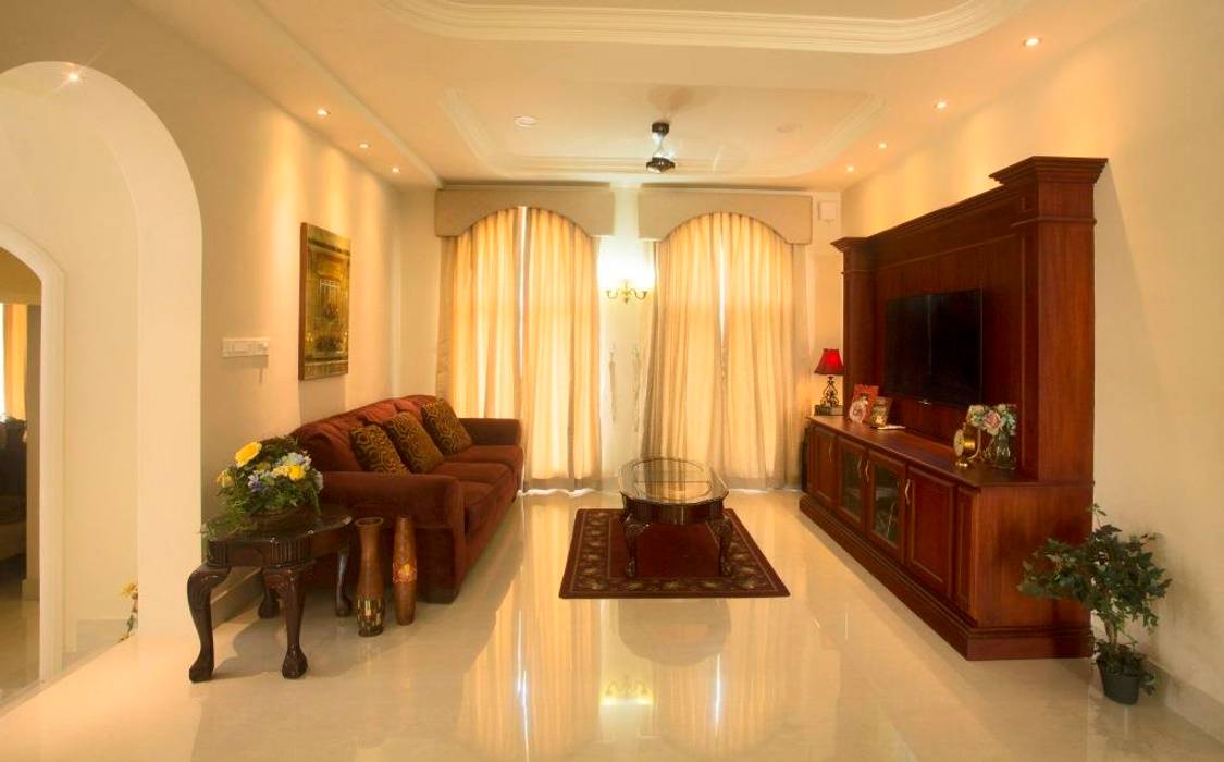 The House of Arches, S Squared Architects Pvt Ltd. S Squared Architects Pvt Ltd. Mediterranean style living room