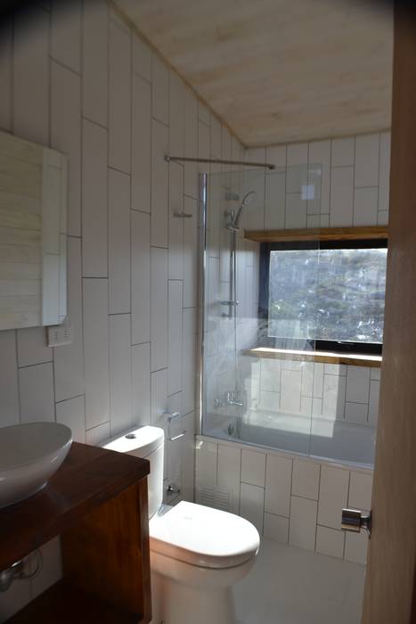 Baño homify Baños de estilo moderno