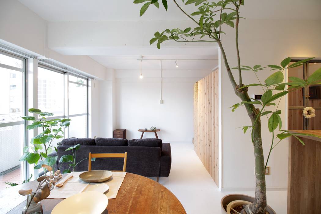 Apartment in Gakuenkita, Mimasis Design／ミメイシス デザイン Mimasis Design／ミメイシス デザイン Гостиная в стиле модерн Бетон