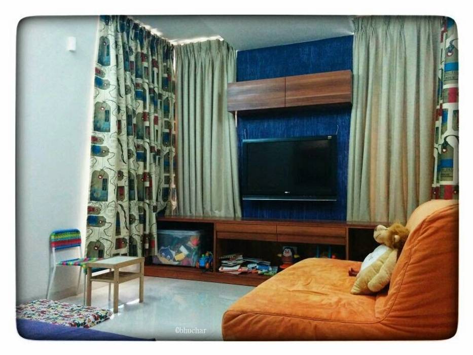 Mr Amit Bhuchar, GREEN HAT STUDIO PVT LTD GREEN HAT STUDIO PVT LTD Rustic style nursery/kids room Furniture,Rectangle,Comfort,Wood,Building,Wall,Curtain,Living room,Hardwood,Flooring