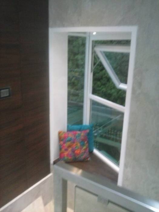 DUPLEX BUNGLAW, R.S Interiors R.S Interiors Modern windows & doors