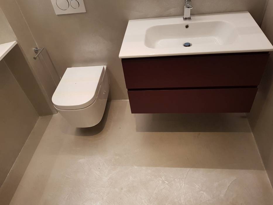 Pavimenti e pareti in resina per il bagno, COVERMAX RESINE COVERMAX RESINE Modern Bathroom