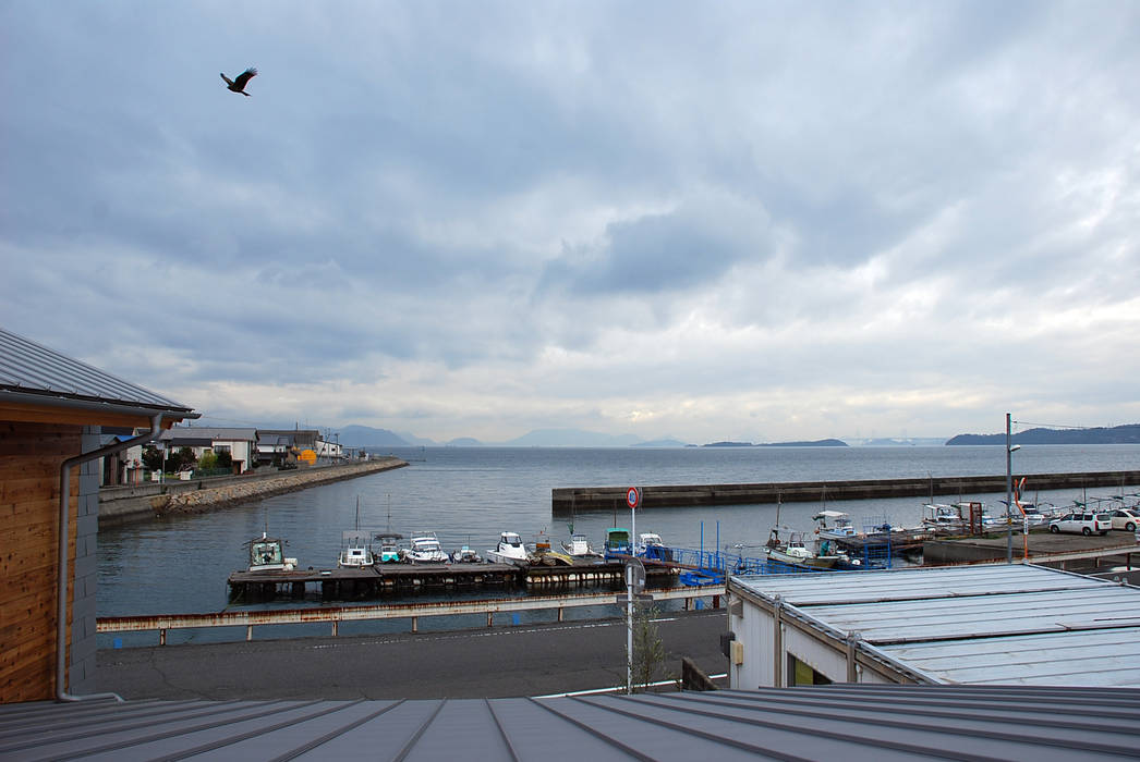 屋上からの眺め 丸菱建築計画事務所 MALUBISHI ARCHITECTS 片流れ屋根 鉄/鋼 rooftop,屋根,ベランダ,屋上