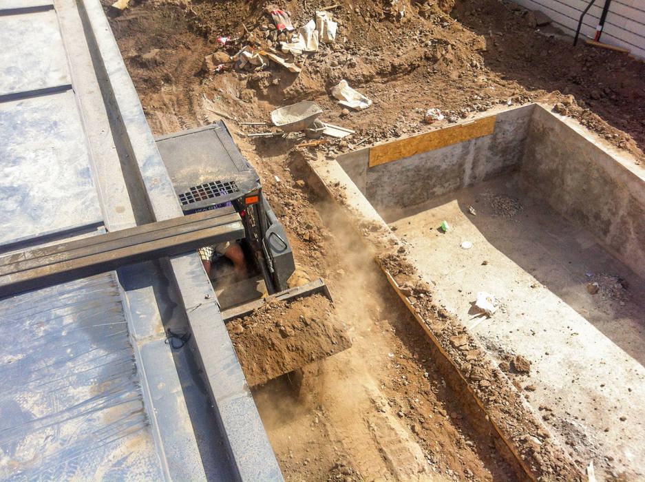 Retiro de material de excavación homify Piscinas de jardín Concreto reforzado