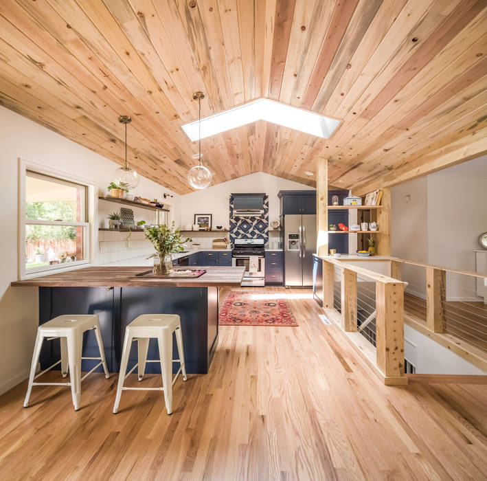 Renovated Ranch Kitchen as seen on HGTV, Laura Medicus Interiors Laura Medicus Interiors