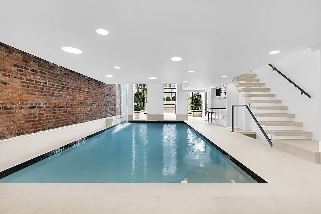 The Pool House | Swimming Pool GD Arredamenti インフィニティプール GD Arredamenti,GD Cucine,GeD Cucine,contract,spa,swimming pond,indoor pool,white house,wall unit