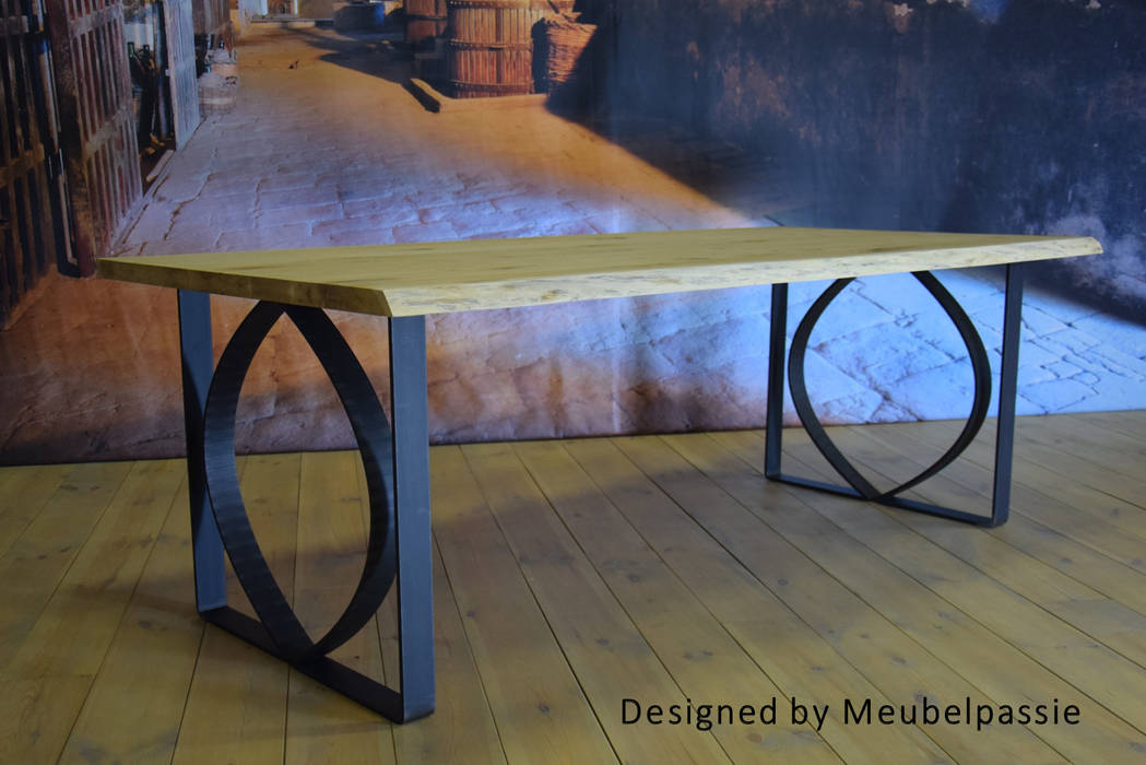 Industriële tafel Tjonger, Meubelpassie Meubelpassie Industrial style dining room Tables