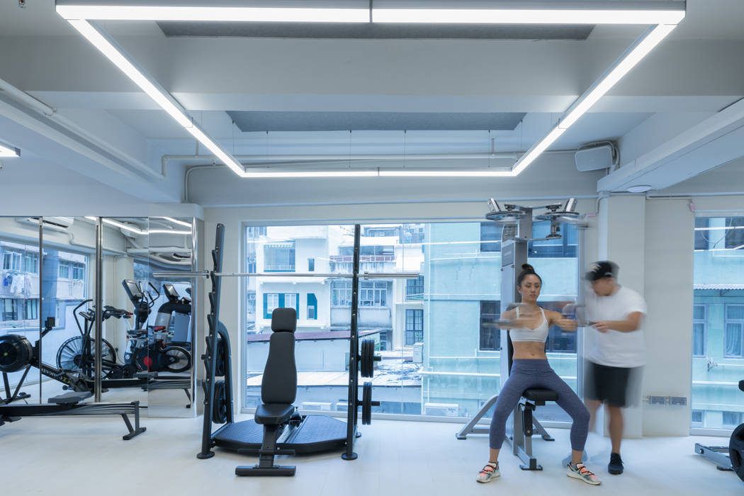 Gym workout area Nomad Office Architects 覓 見 建 築 設 計 工 作 室 Commercial spaces Commercial Spaces