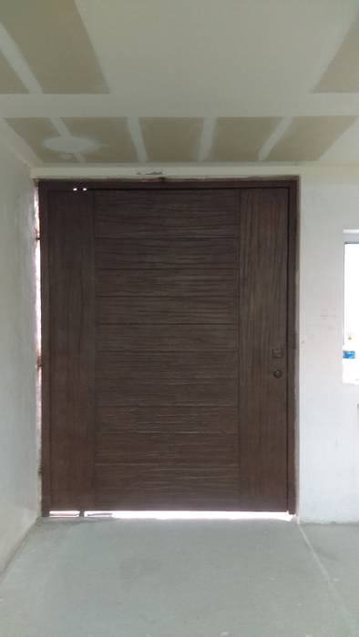 Puerta acabado imitación madera rustica, Herrería CHS Herrería CHS 문