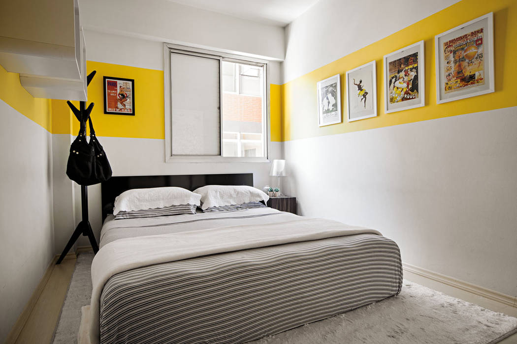 Quarto com faixa amarela INTERIOR - DECORAÇÃO EMOCIONAL Quartos modernos quarto de casal,faixa amarela