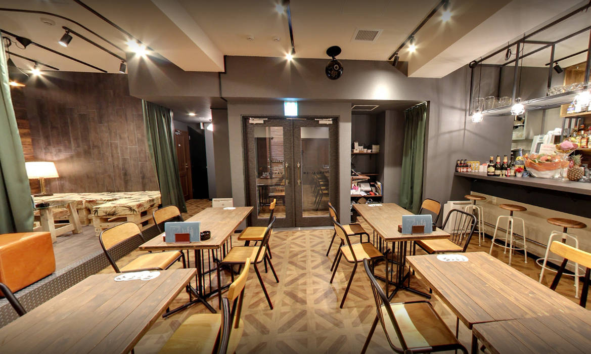 Tokyo - Cafe Interior Design homify 인더스트리얼 다이닝 룸