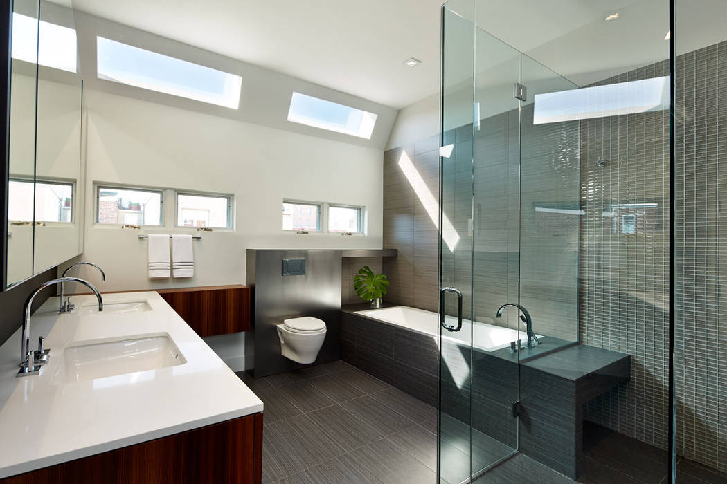 Corcoran House, KUBE architecture KUBE architecture Modern bathroom